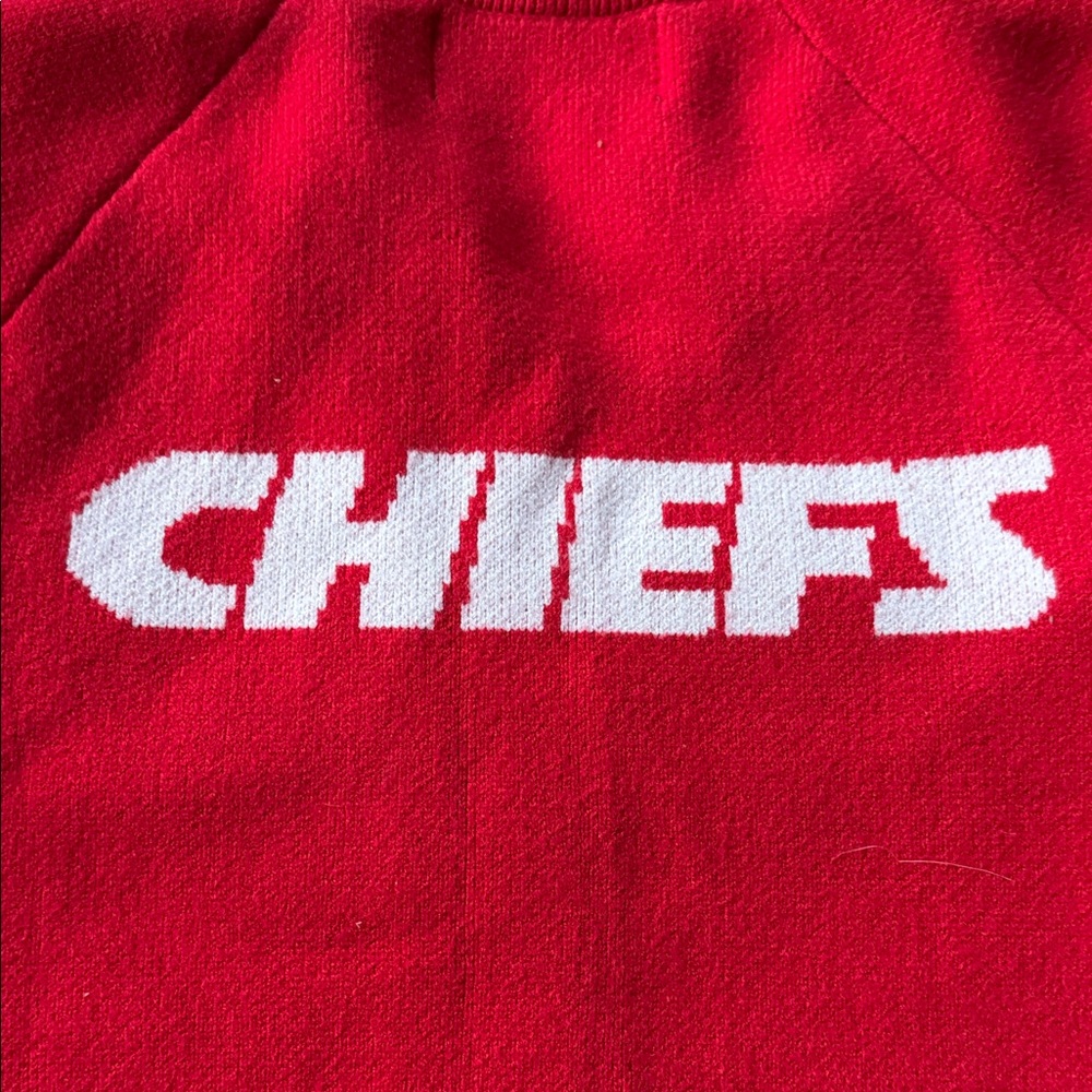 Abercrombie & Fitch LuxeSoft red Kansas City chiefs cardigan XS (runs big) - Picture 6 of 7